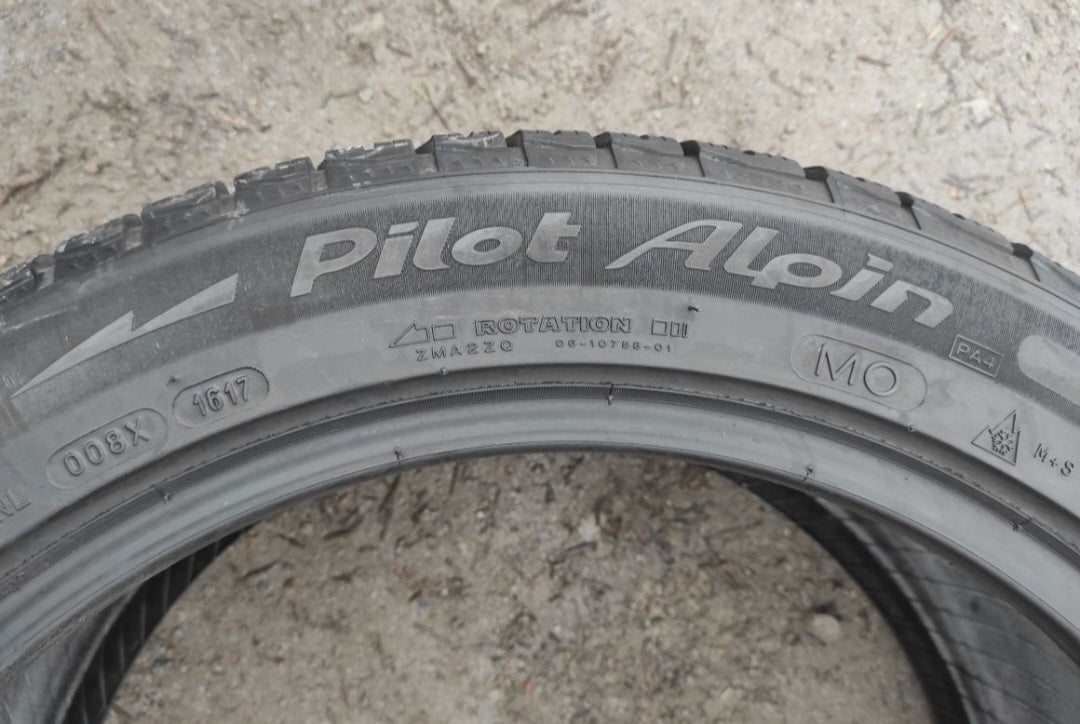 Opony zimowe Michelin Pilot Alpin PA4 255/45r19 (104V) MO