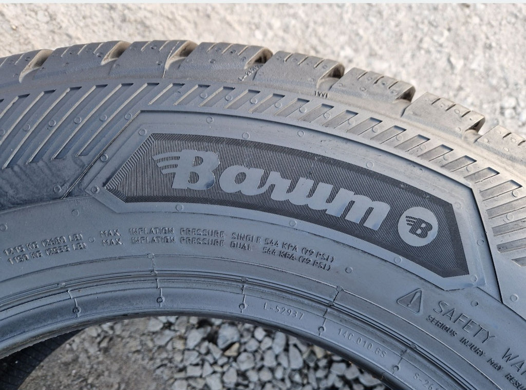 Opona zimowa Barum Snovanis 3  235/65r16C
