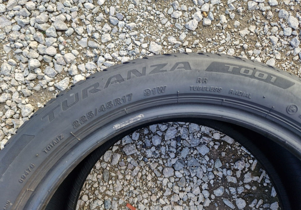 Opony letnie Bridgestone Turanza T001  225/45r17 (91W)