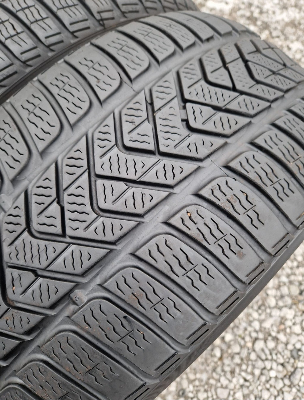 Opony zimowe Pirelli Sottozero Winter 255/40r20 (101V) XL/MO