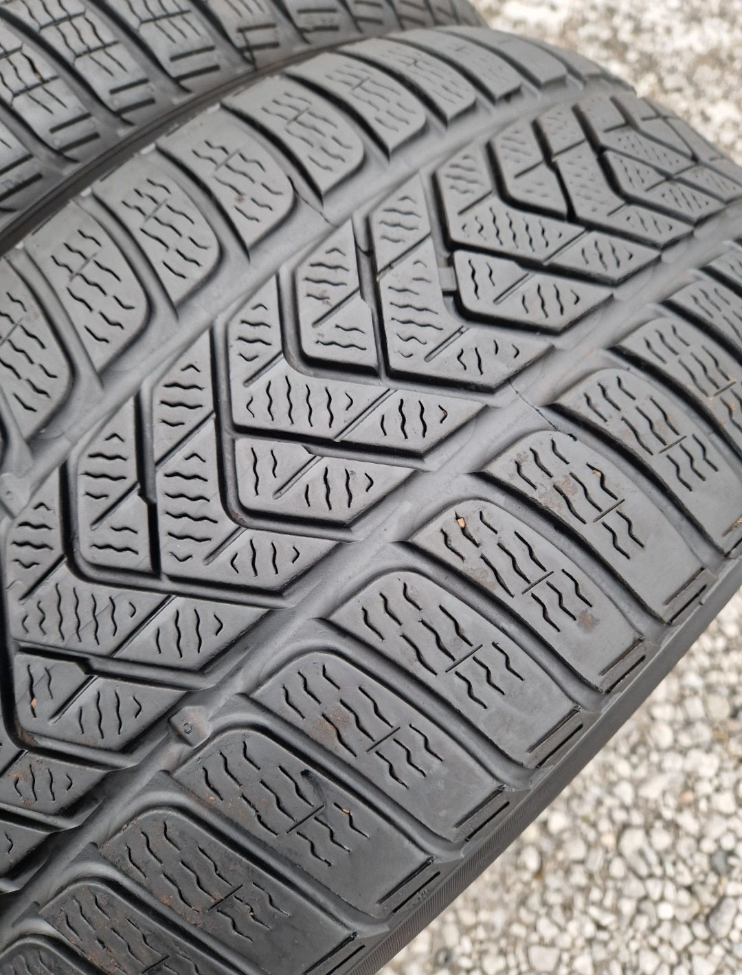 Opony zimowe Pirelli Sottozero Winter 255/40r20 (101V) XL/MO