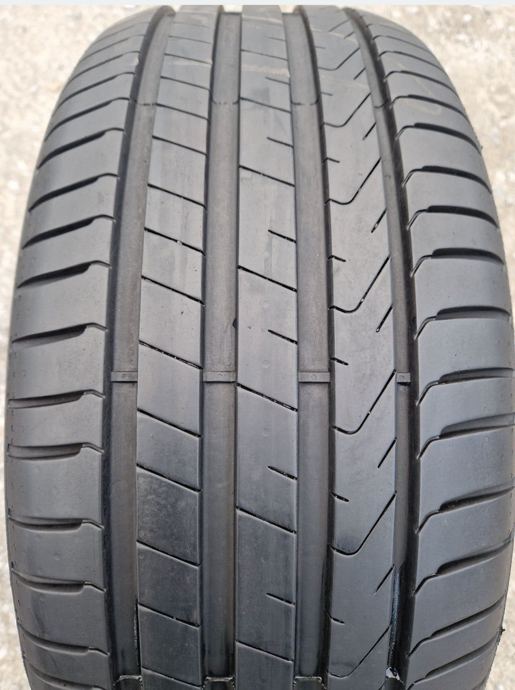 Opona letnia Pirelli Scorpion 255/45r19 (100V)