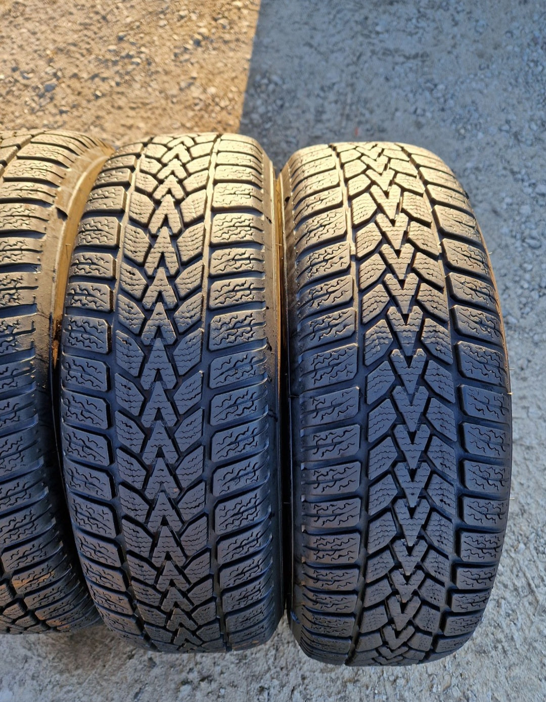 Opony zimowe Dunlop Response 2  175/65r15 (84T)