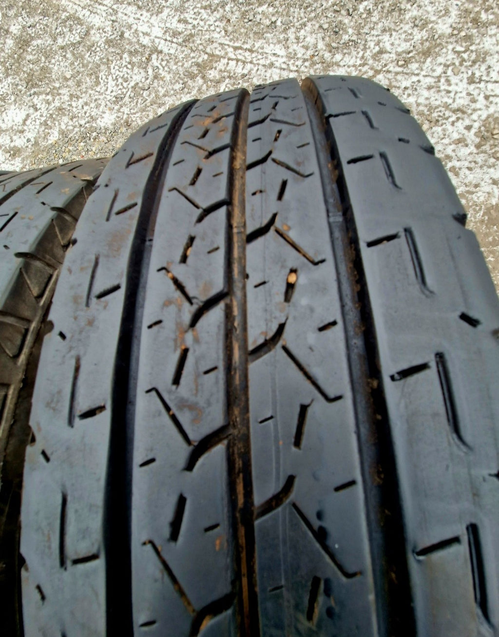 Opony letnie Bridgestone Duravis R660 195/75r16C