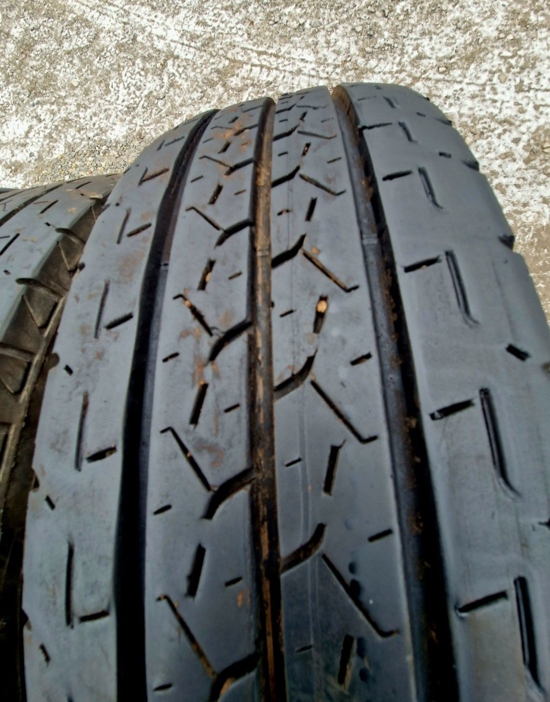 Opony letnie Bridgestone Duravis R660 195/75r16C