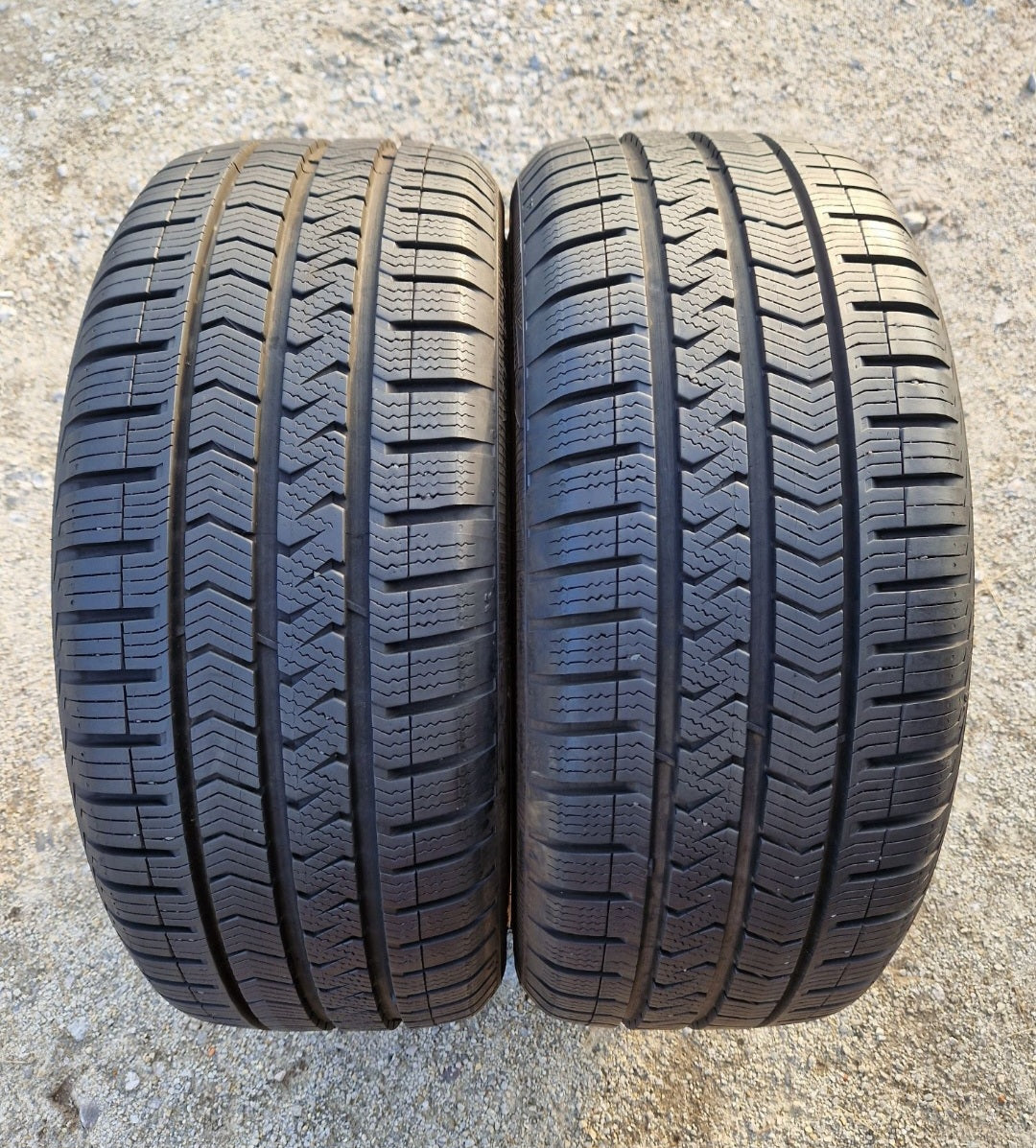 Opony wielosezonowe Vredestein QuaTrac 5  205/45r17 (88V)