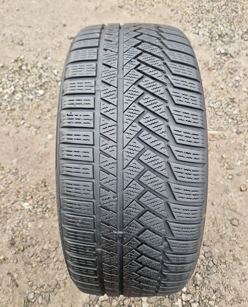 Opona zimowa Continental WinterContact TS850P  235/45r18 (98V) XL