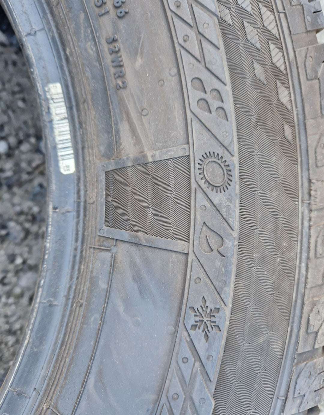 Opony wielosezonowe Continental VonContact 4 Season  205/75r16C