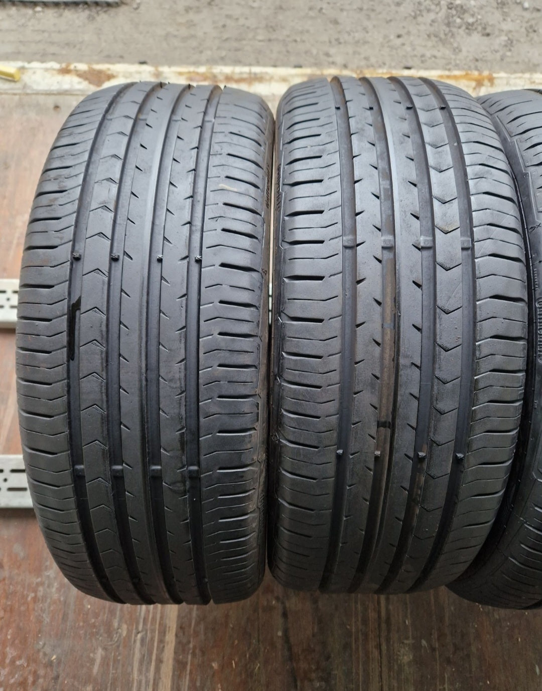Opony letnie Continental ContiPremiumContact5  215/55r17 (94W)