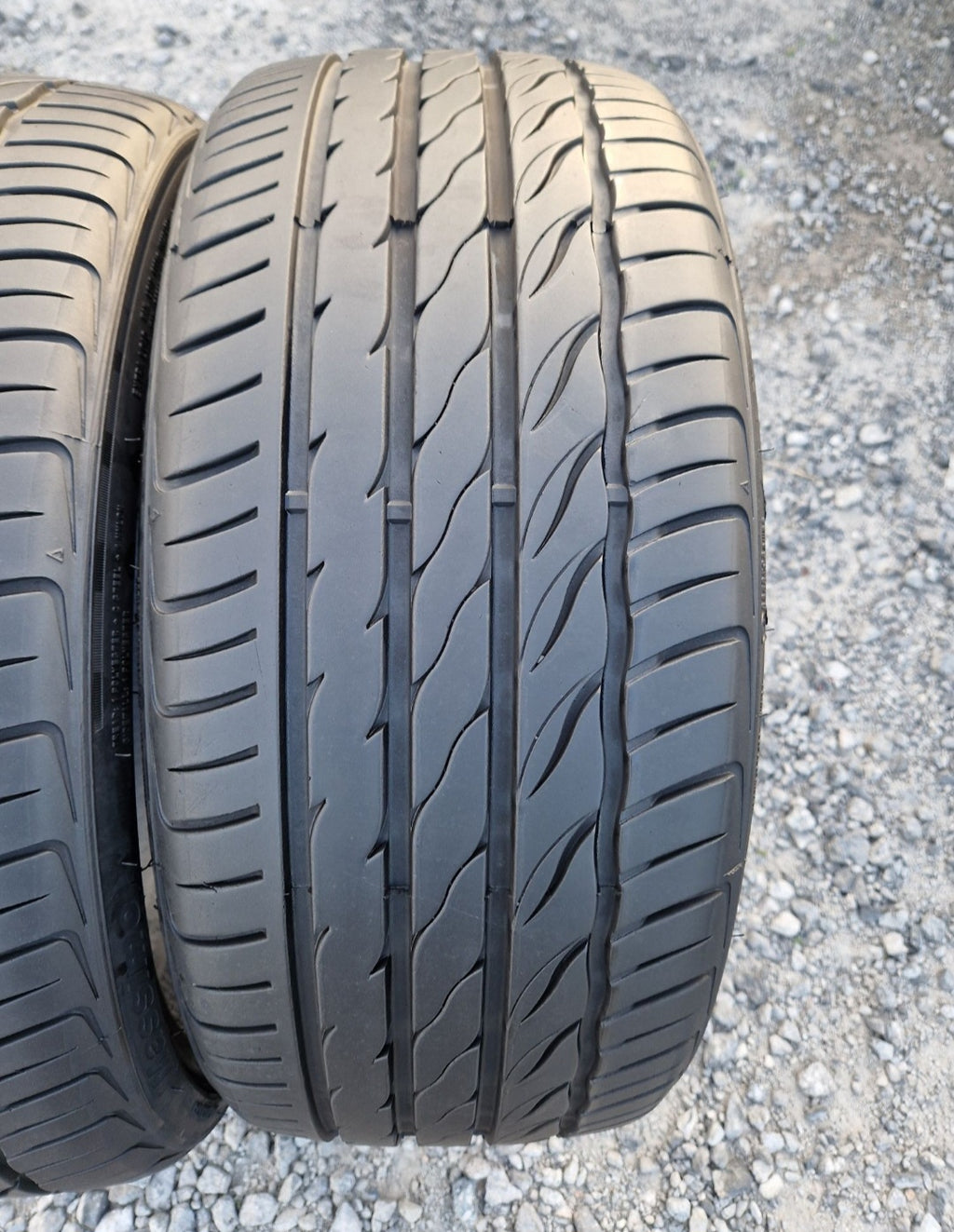 Opony letnie Massimo Leone L1. 225/35r20 (90W) XL