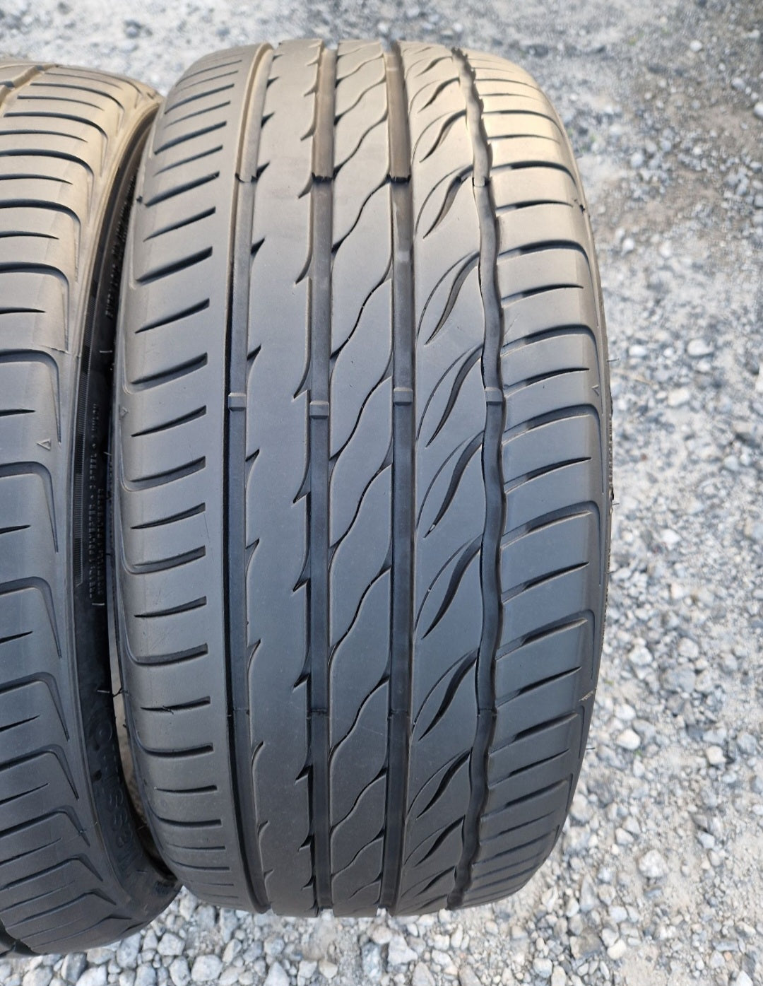 Opony letnie Massimo Leone L1. 225/35r20 (90W) XL