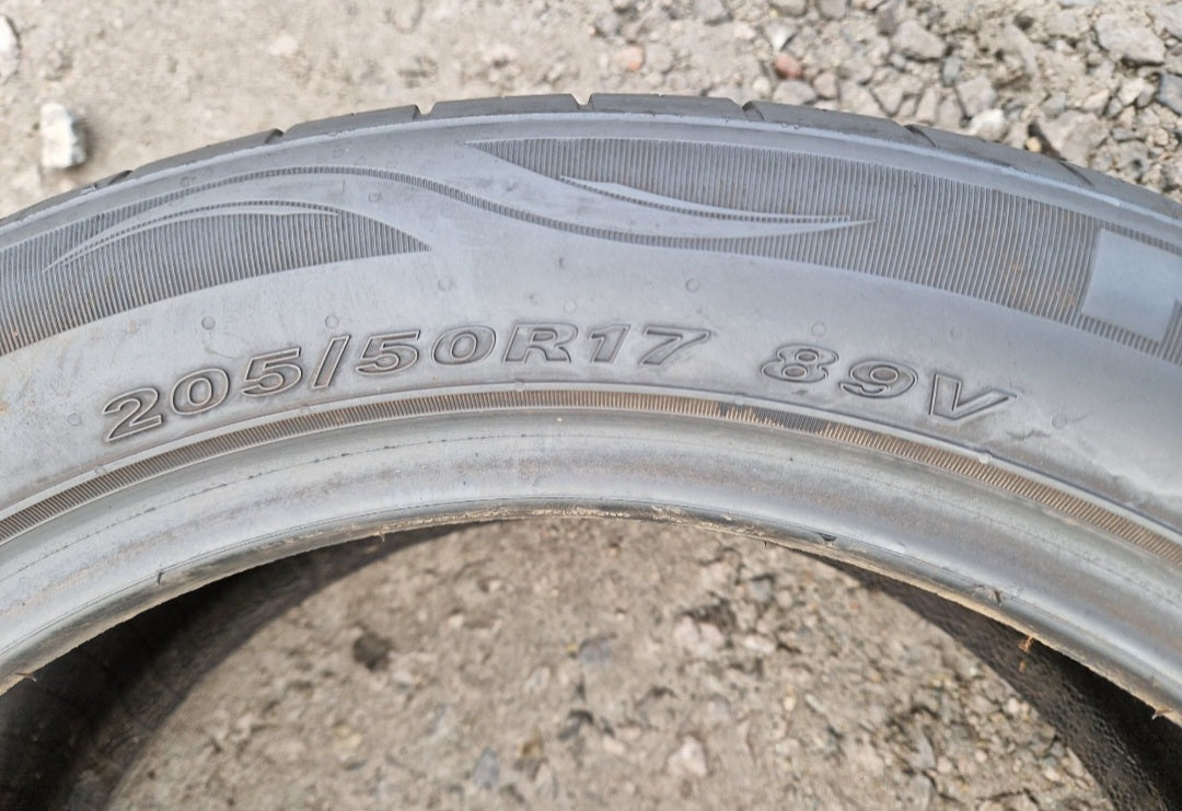 Opona letnia Nexen NFera SU1 205/50r17 (89V)