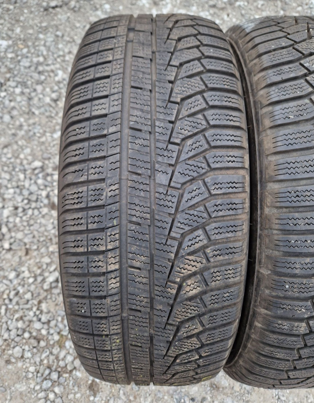 Opony zimowe Hankook Winter I Cept Evo2  215/60r16 (99H)