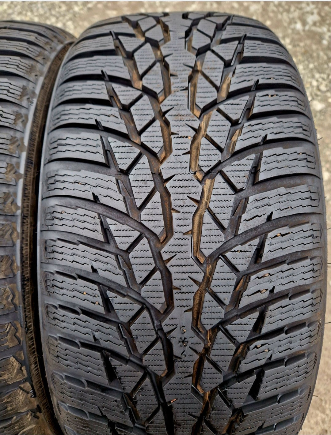 Opony zimowe Nokian WRd4  225/45r17 (94V) XL