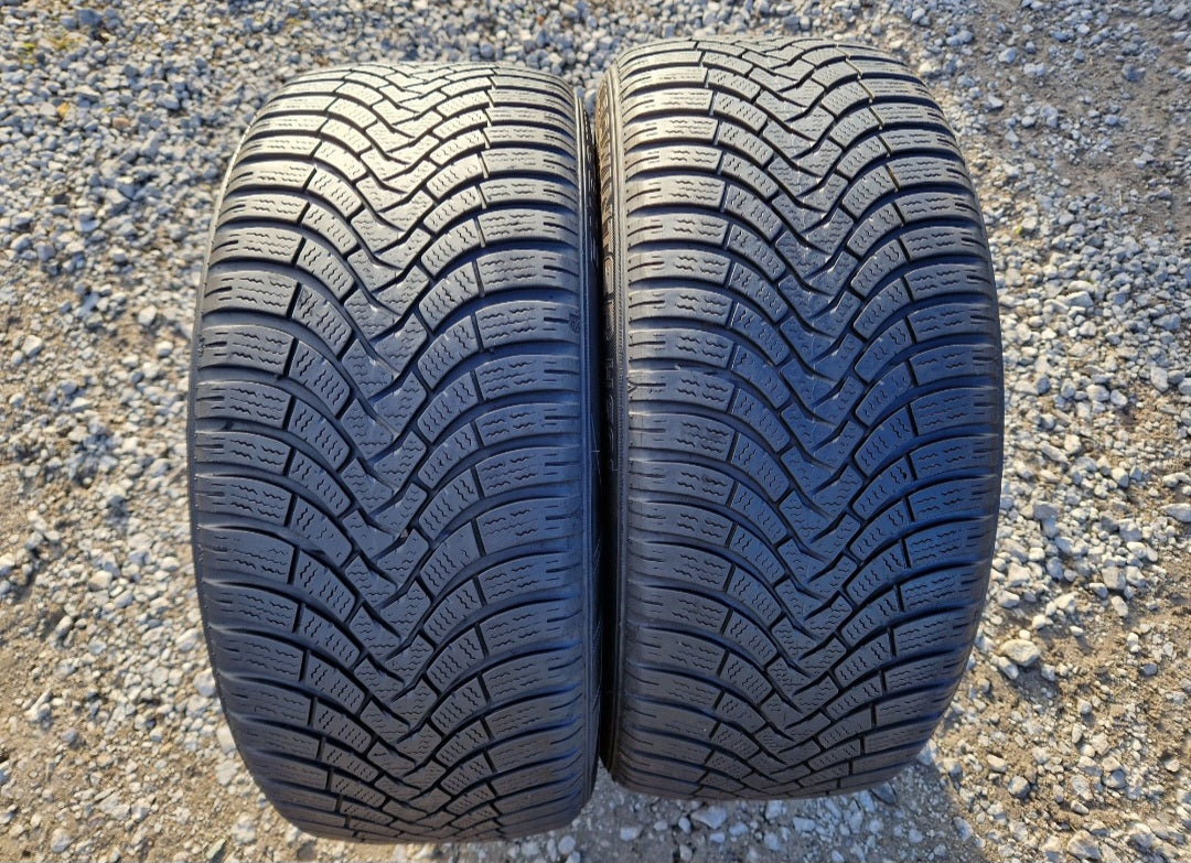 Opony zimowe Falken EuroWinter HS01  225/45r18 (95V) XL