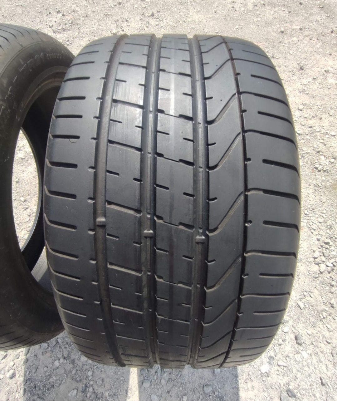 Opony letnie Pirelli P Zero 295/35r21 (107Y)