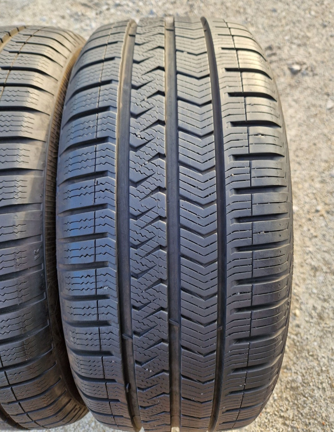 Opony wielosezonowe Vredestein QuaTrac 5  205/45r17 (88V)