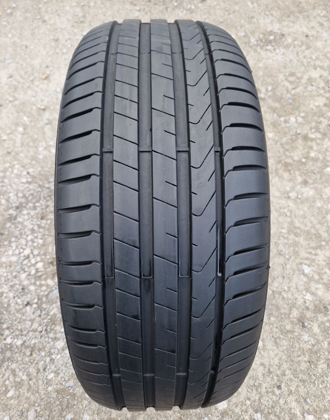 Opona letnia Pirelli Scorpion 255/45r19 (100V)