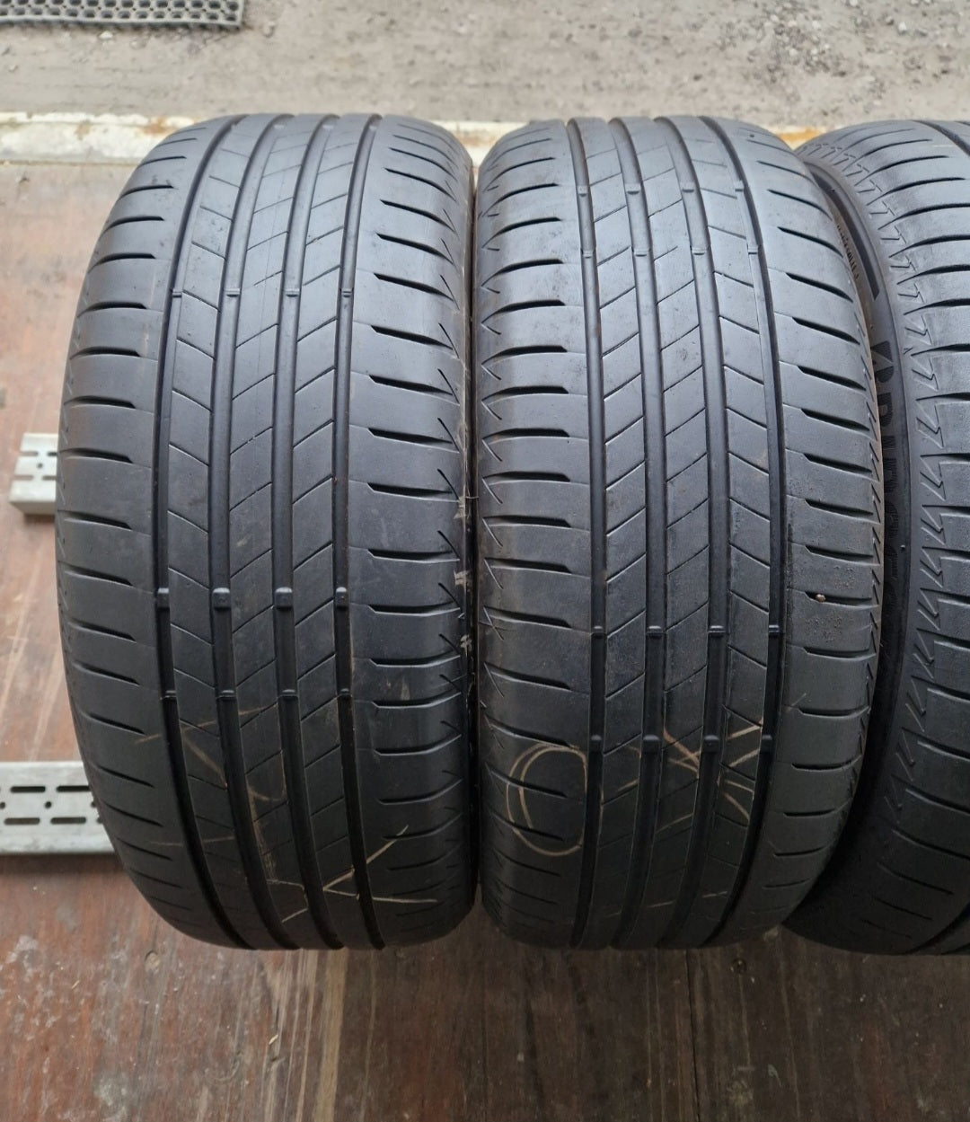 Opony letnie Bridgestone Turanza T005 225/55r17 (97W)