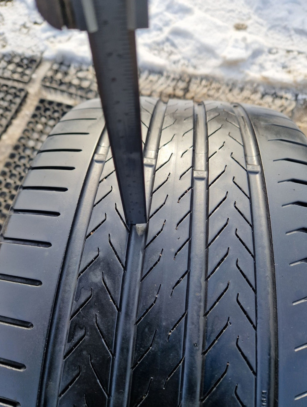 Opona letnia Continental EcoContact 6Q  275/35r20 (102Y)XL/MO/BMW