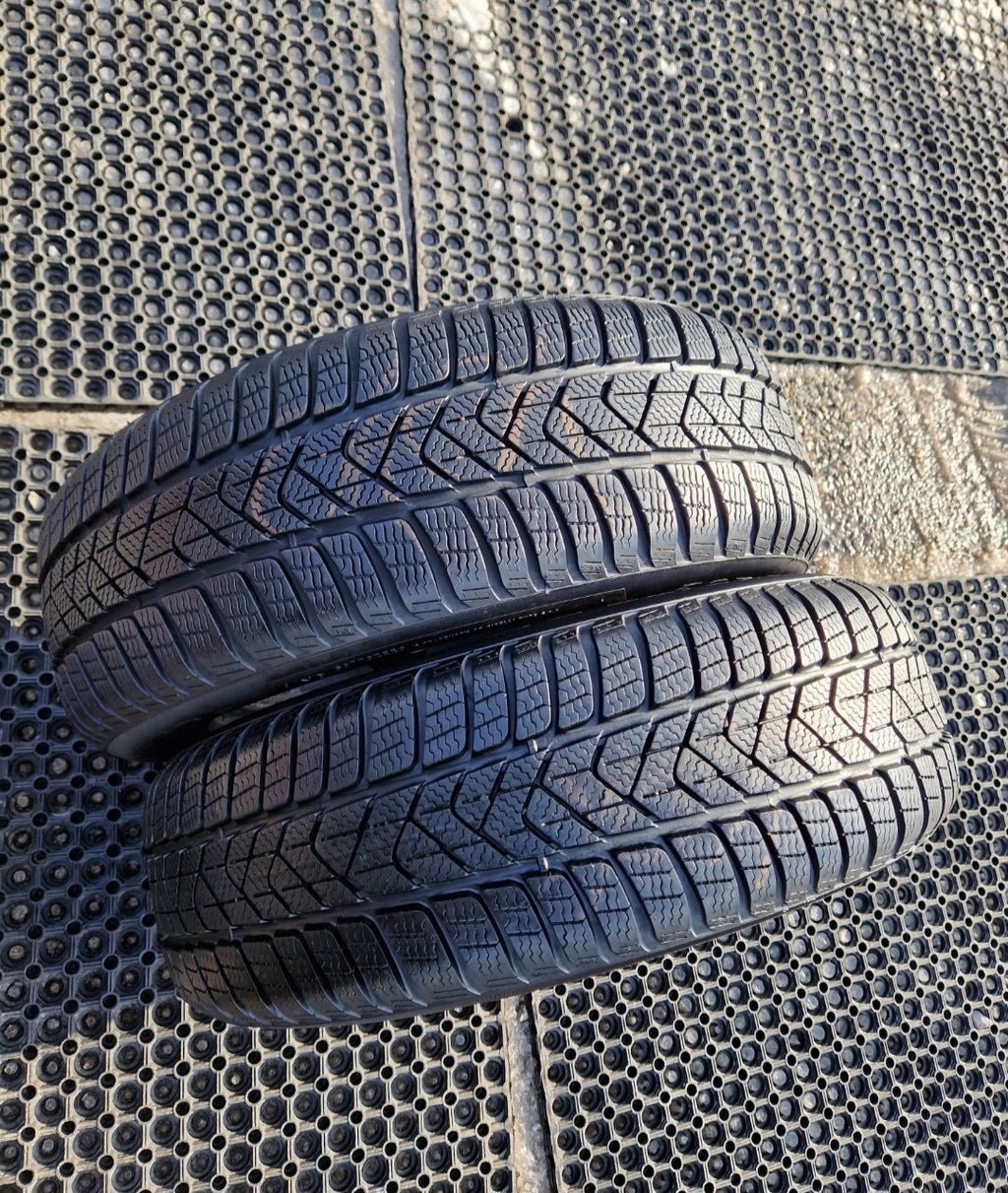Opony zimowe Pirelli Sottozero 3 Winter 215/65r16 (95H) MO
