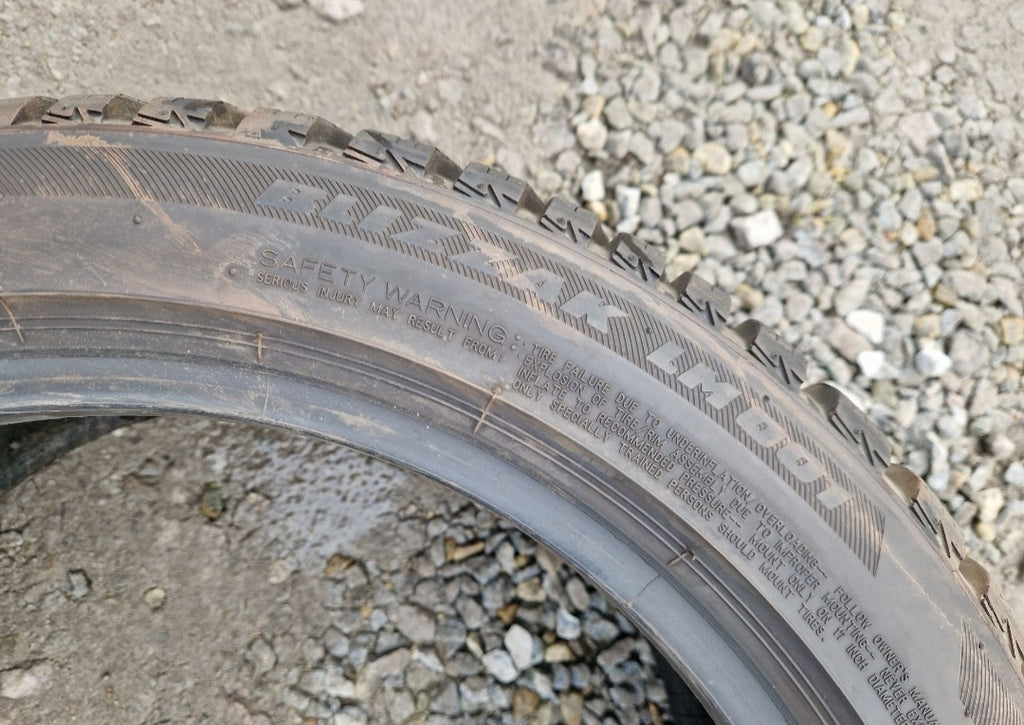 Opona zimowa Bridgestone Blizzak LM 001 225/45r17(91H)