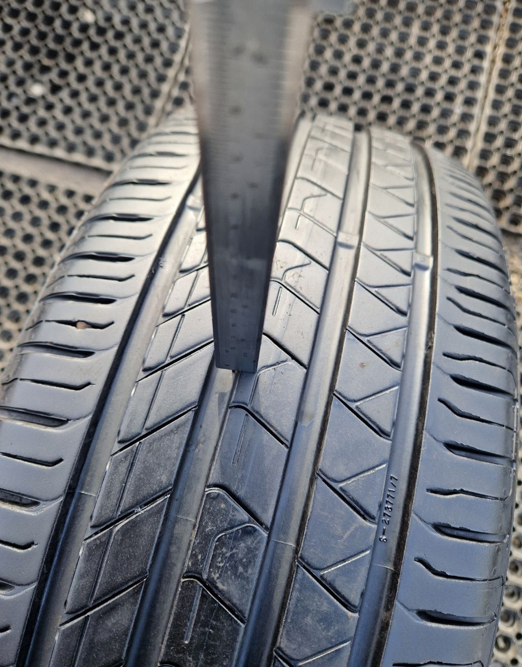 Opona letnia Barum Bravuris 6  225/45r18 (95Y) XL