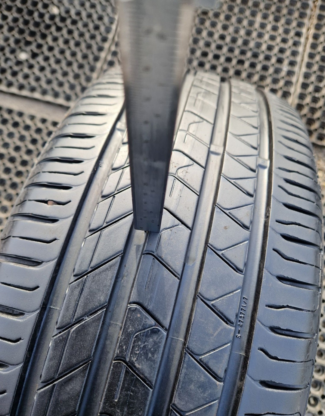 Opona letnia Barum Bravuris 6  225/45r18 (95Y) XL