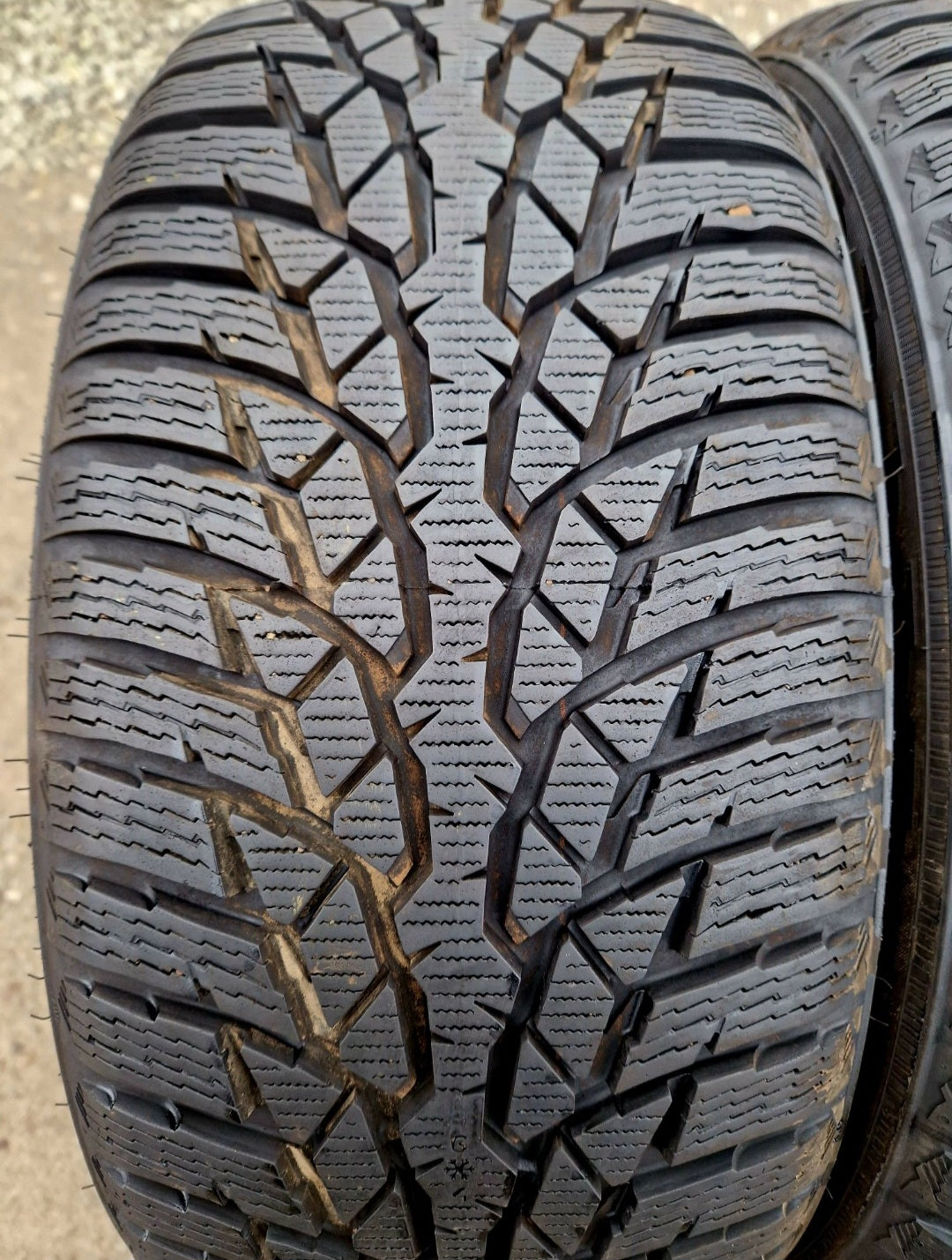Opony zimowe Nokian WRd4  225/45r17 (94V) XL