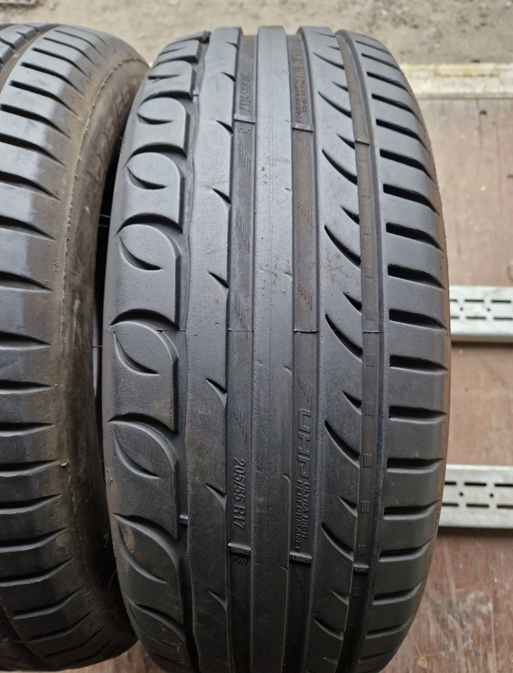 Opony letnie Kormoran UHP 205/55r17 (95W) XL