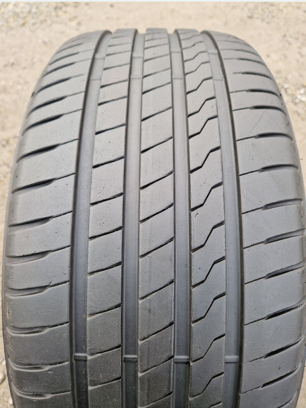 Opona letnia Firestone RoadHawk 255/45r18 (103Y)