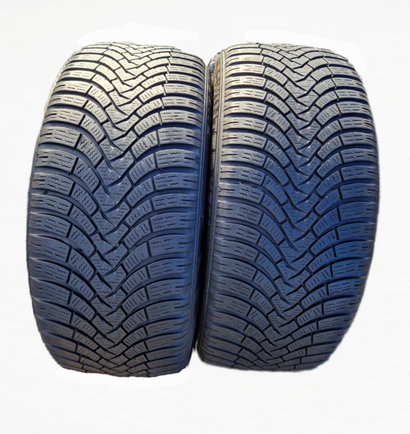 Opony zimowe Falken EuroWinter HS01  225/45r18 (95V) XL