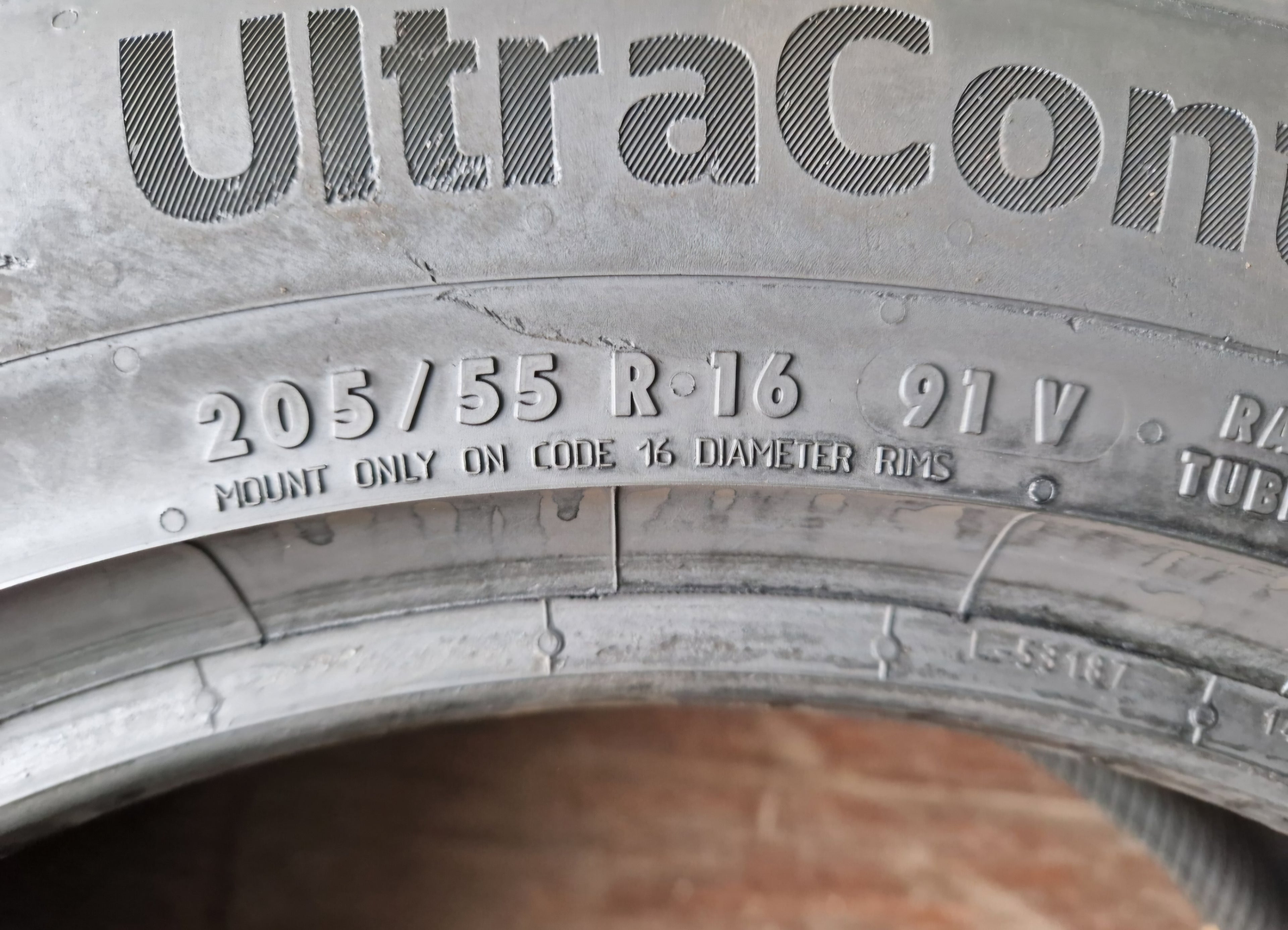 Opony letnie Continental UltraContact 205/55r16 (91V)