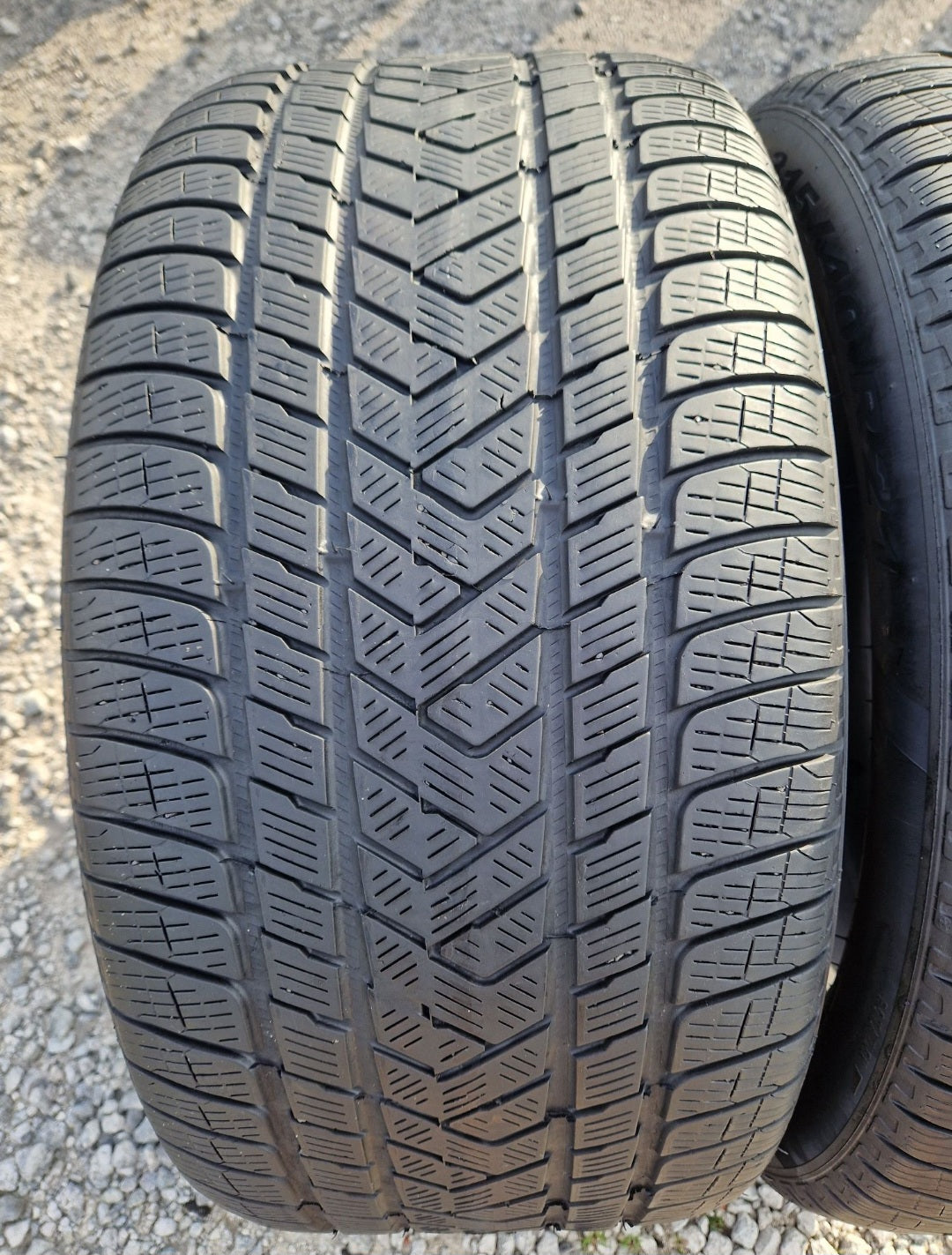 Opony zimowe Pirelli Scorpion Winter 315/40r21 (115V) MO1
