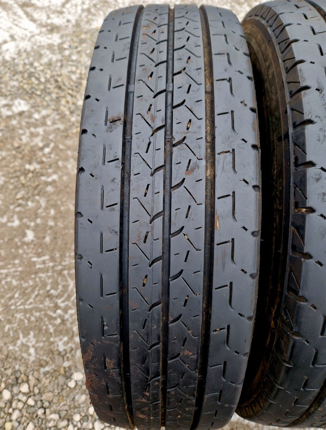 Opony letnie Bridgestone Duravis R660 195/75r16C