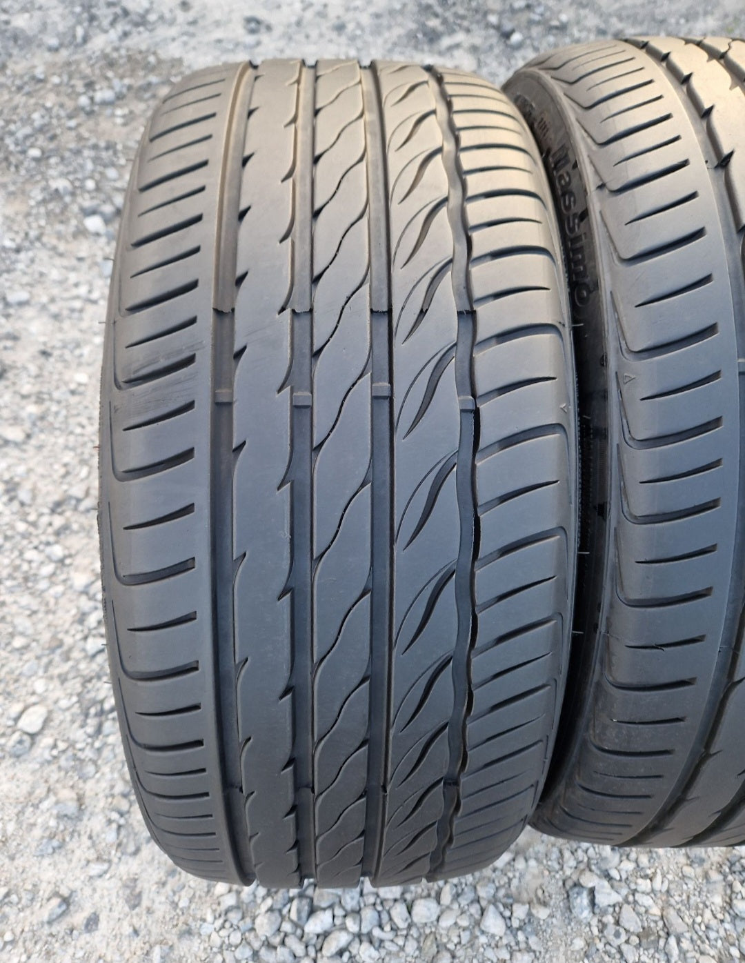 Opony letnie Massimo Leone L1. 225/35r20 (90W) XL