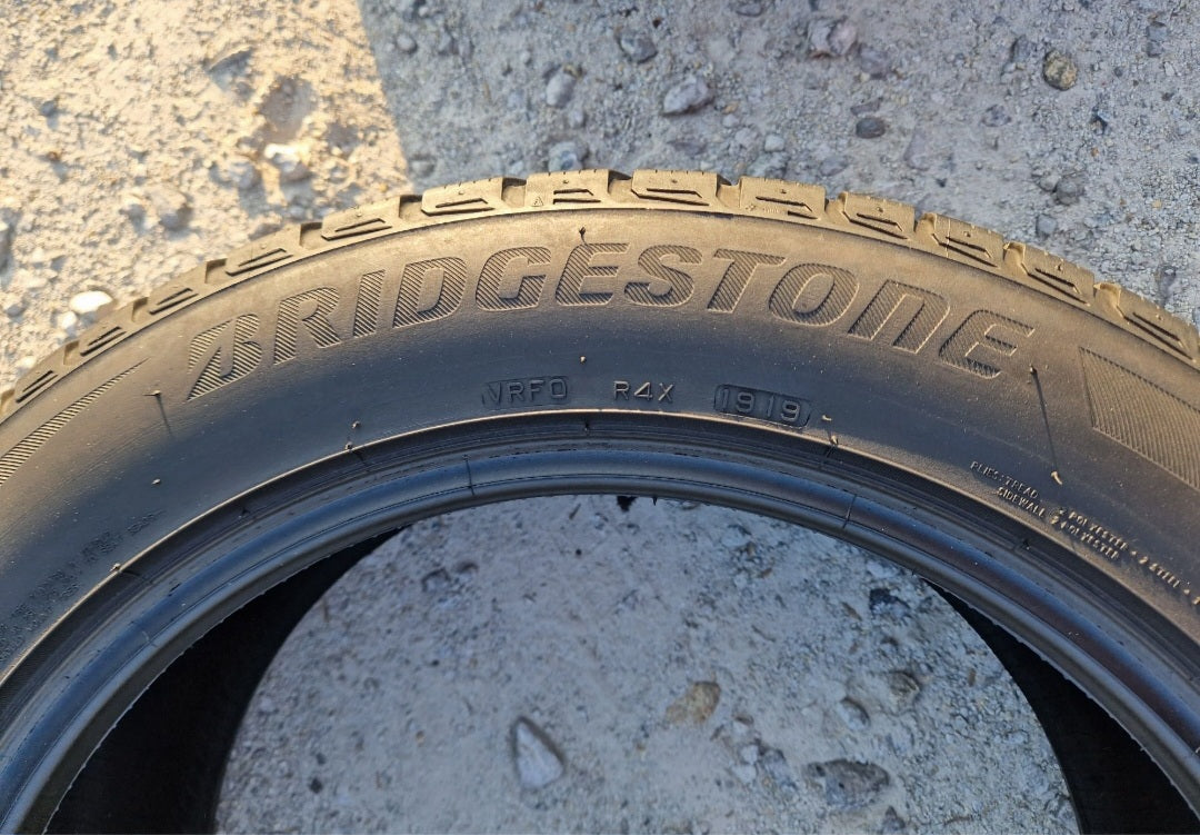 Opony zimowe Bridgestone Blizzak LM-80 Evo 235/55r19 (105V)