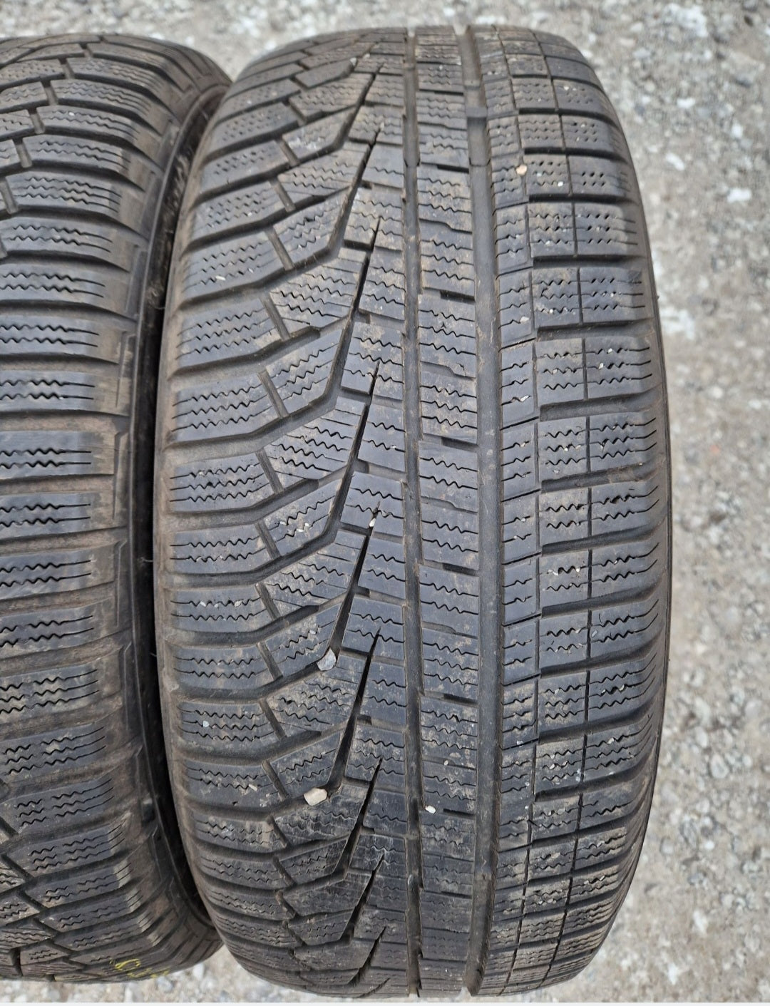 Opony zimowe Hankook Winter I Cept Evo2  215/60r16 (99H)