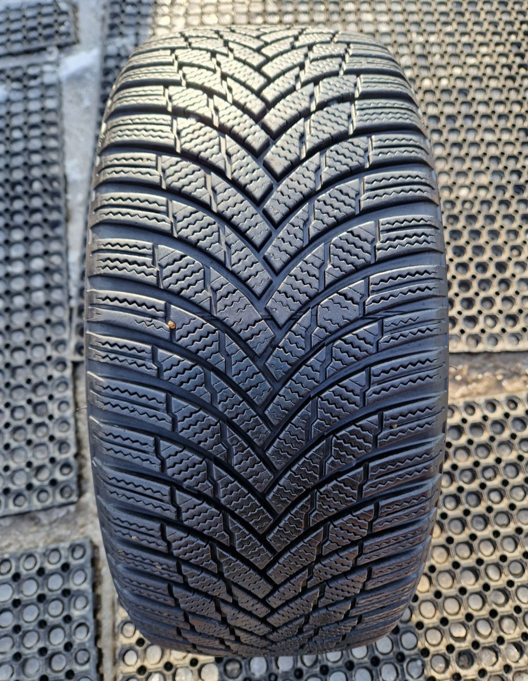 Opona zimowa Firestone WinterHawk 4  225/45r17 (91H)