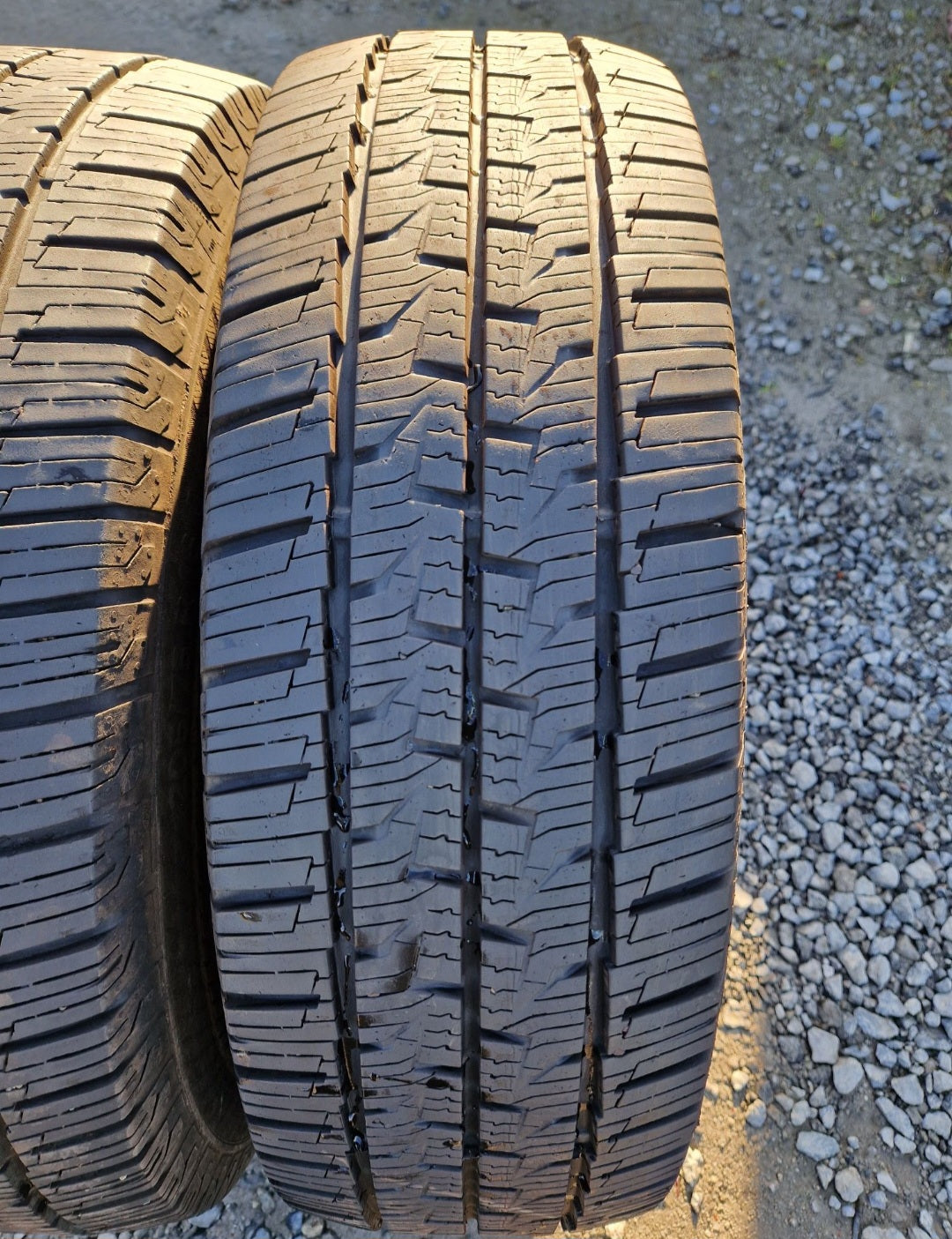 Opony wielosezonowe Continental VonContact 4 Season  205/75r16C