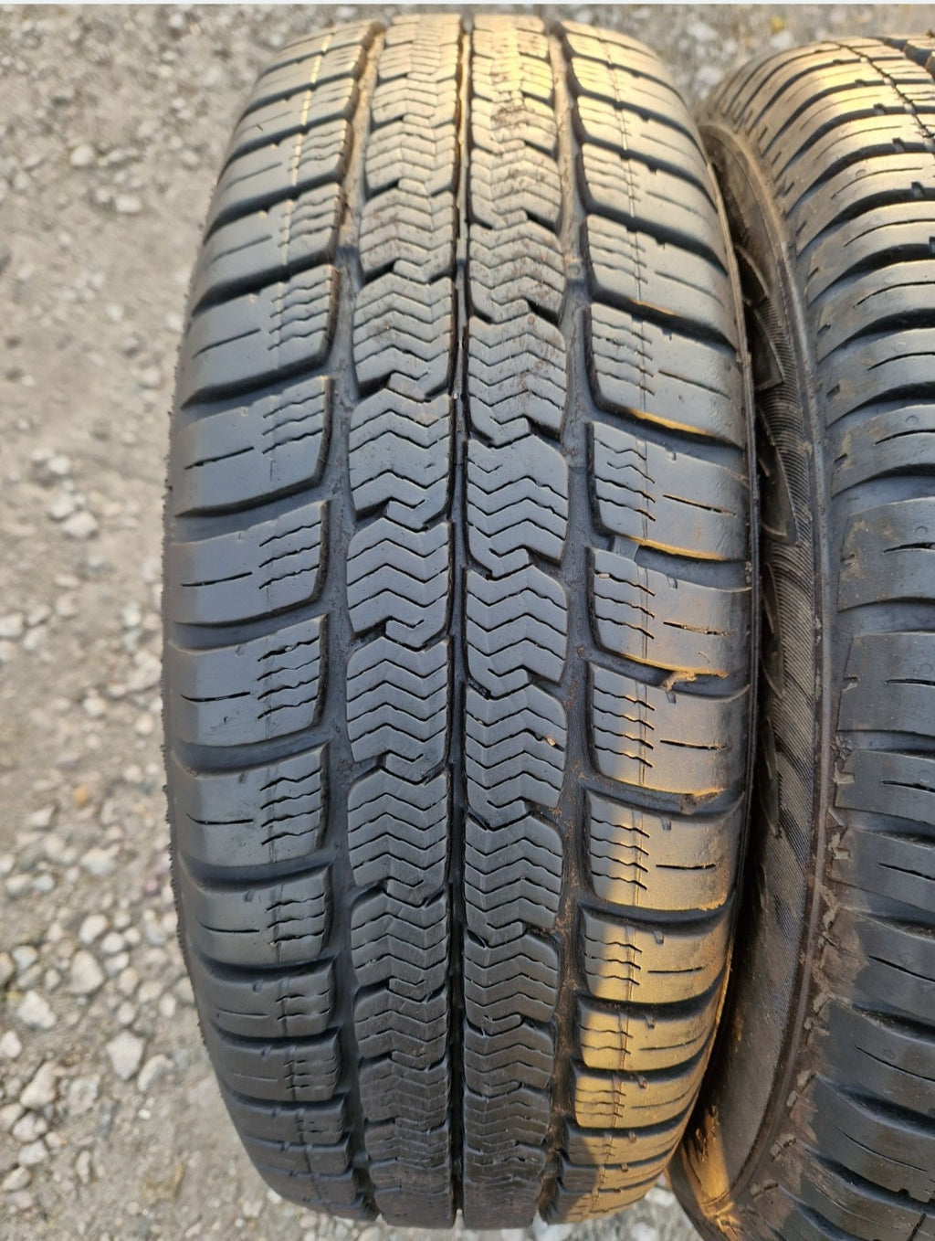 Opony wielosezonowe Matador MP61 Adhessa Evo  175/70r13 (82T)