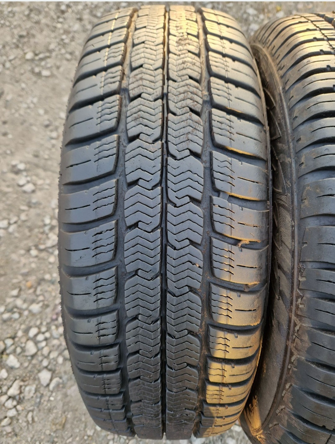 Opony wielosezonowe Matador MP61 Adhessa Evo  175/70r13 (82T)