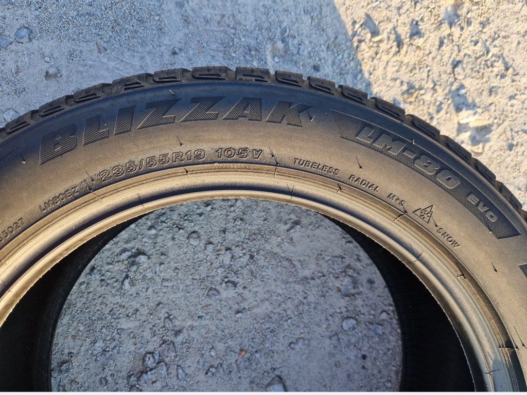 Opony zimowe Bridgestone Blizzak LM-80 Evo 235/55r19 (105V)