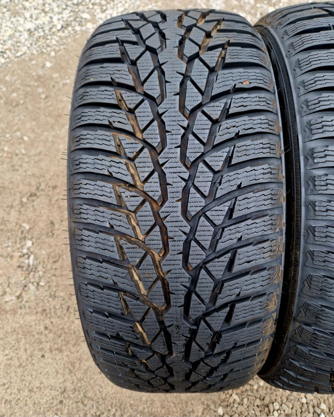 Opony zimowe Nokian WRd4  225/45r17 (94V) XL