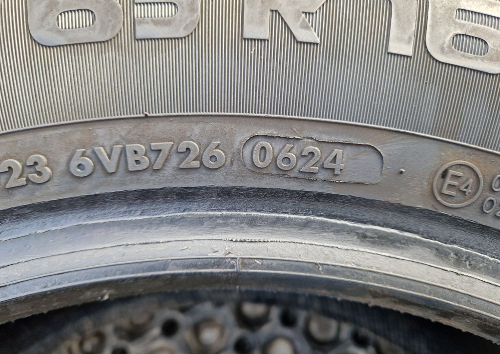 Opona Wielosezonowa Vredestein QuaTrac 215/65r16 (102V)XL