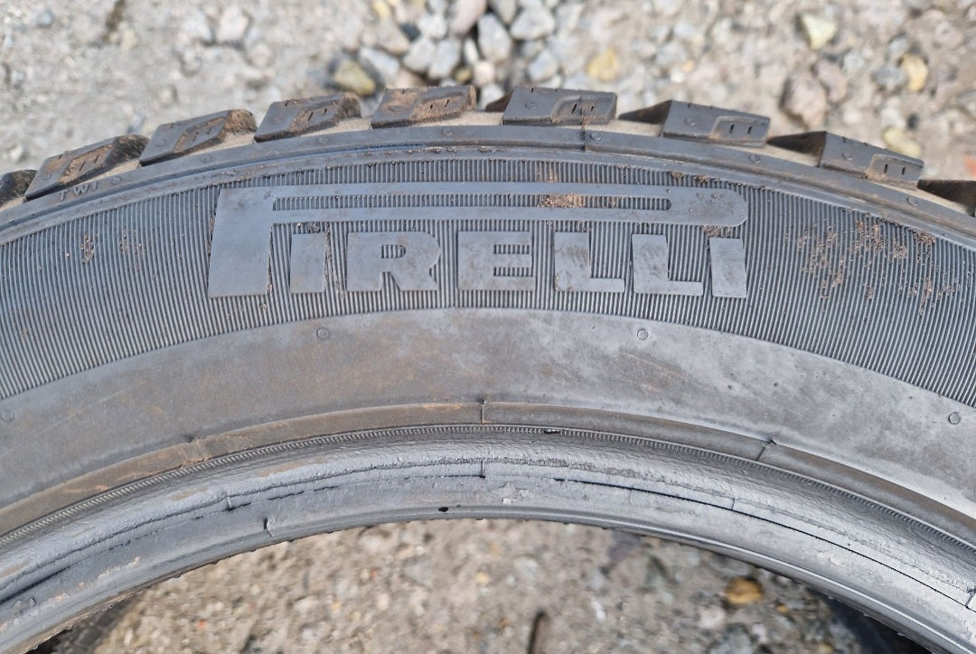 Opony zimowe Pirelli Cinturato Winter 185/55r15 (82T)