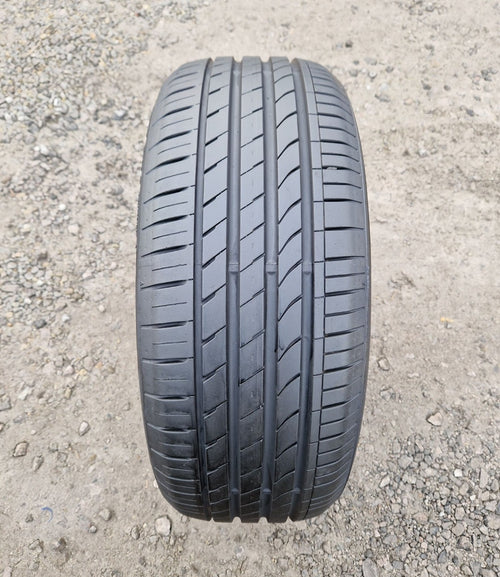 Opona letnia Nexen NFera SU1 205/50r17 (89V)