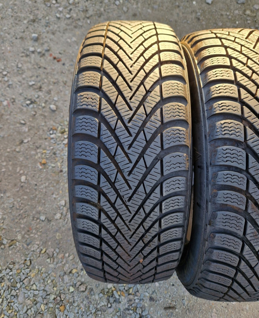 Opony zimowe Pirelli Cinturato Winter 185/55r15 (82T)