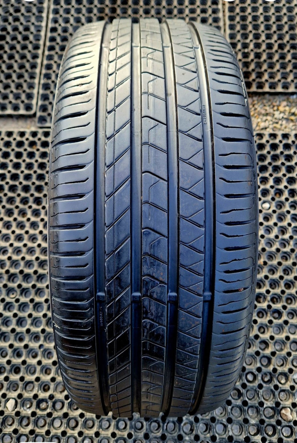 Opona letnia Barum Bravuris 6  225/45r18 (95Y) XL