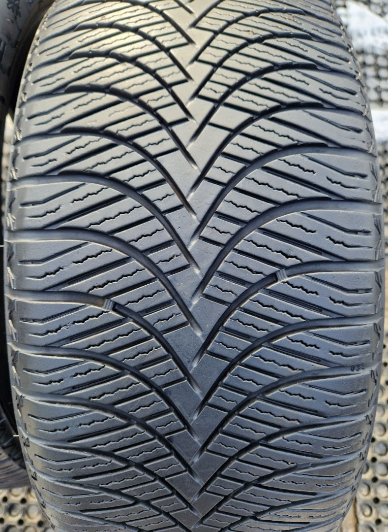 Opony wielosezonowe Goodride All seazon Elite Z-401  225/40r19 (93W)XL